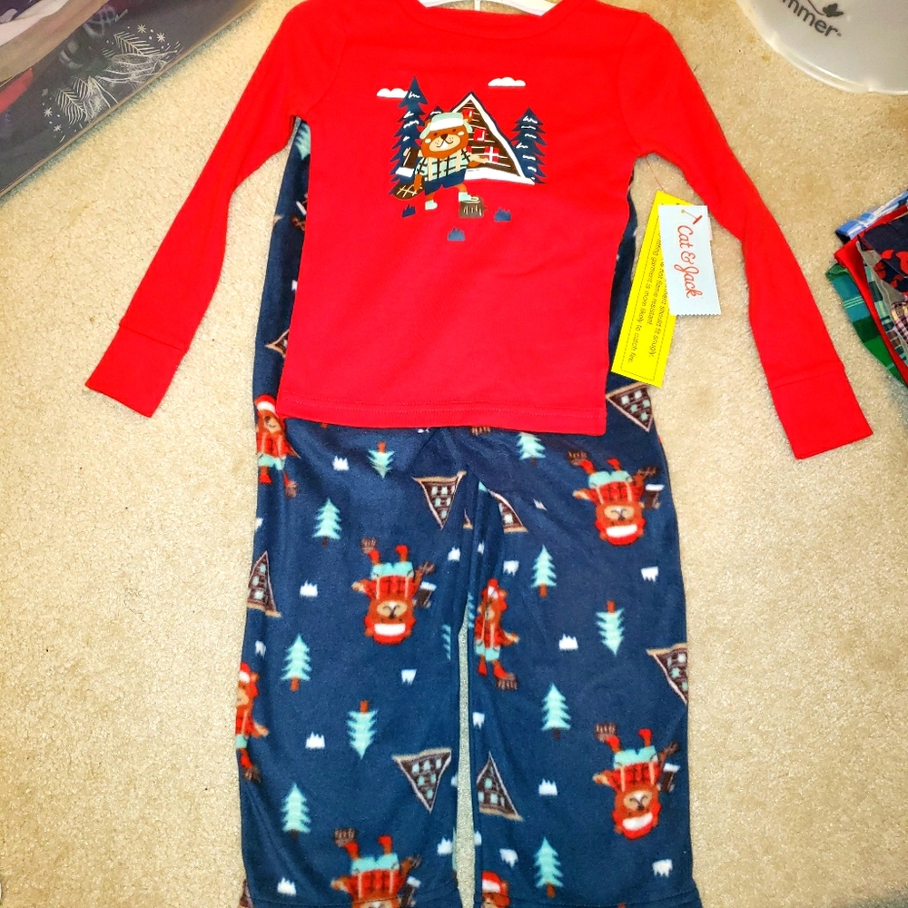 *nd NWT Winter 2pc pj set